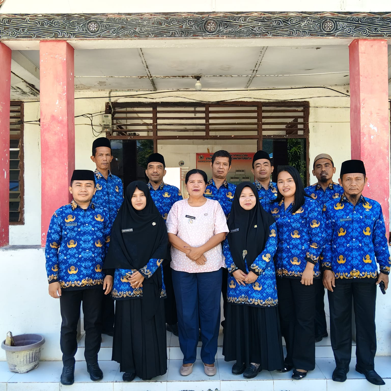 Perkuat Sinergitas dan Kolaborasi, Jajaran KUA Kecamatan Purbatua Silaturahmi dengan Camat Purbatua